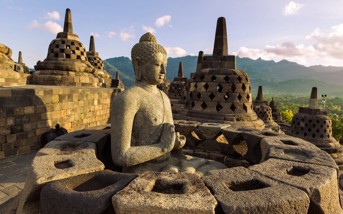 Tempels en strand op Java en Bali