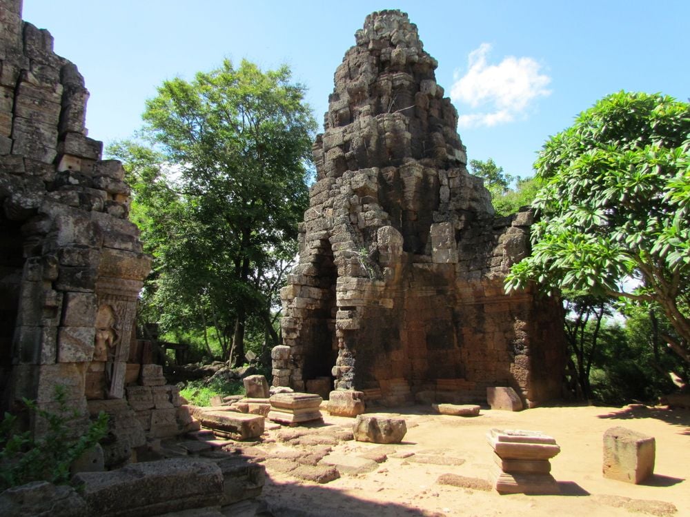 De tempels van Angkor Wat, Battambang en Phnom Penh