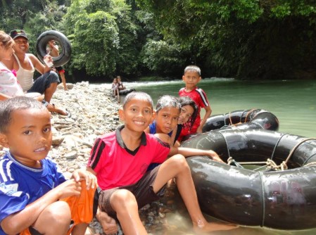 Slingerapen, fietstaxi’s en tempelwachters – door Sumatra, Java en Bali
