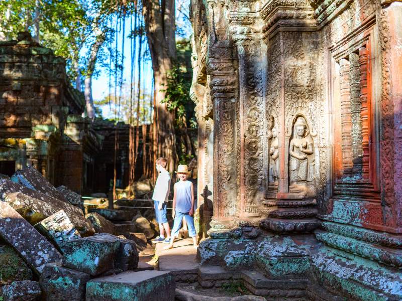 Betoverende tempels, jungle vibes en een tropische toetje – Thailand en Cambodja