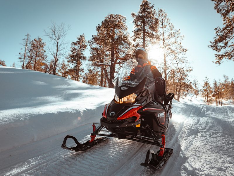 Winter midden in de wildernis van Lapland