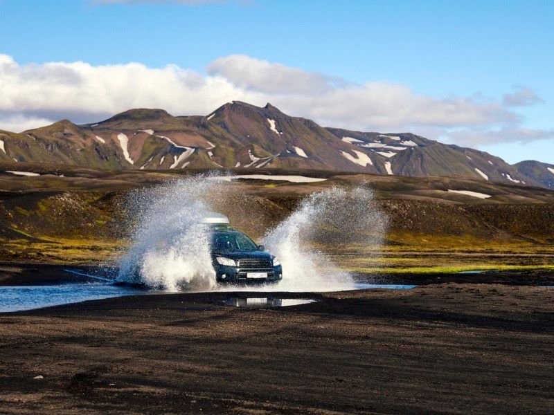 Fly-drive IJsland: Expeditie in het hoogland