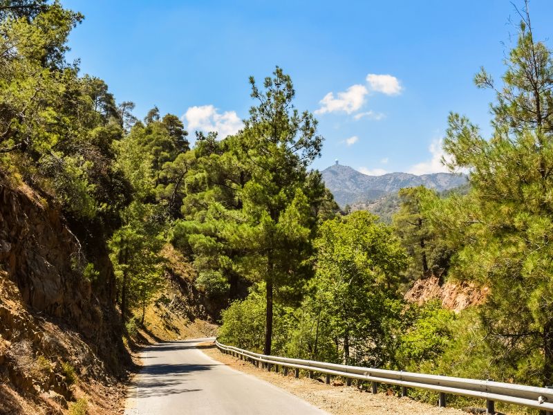 Fly-drive Cyprus: het eiland rond van bergen tot strand