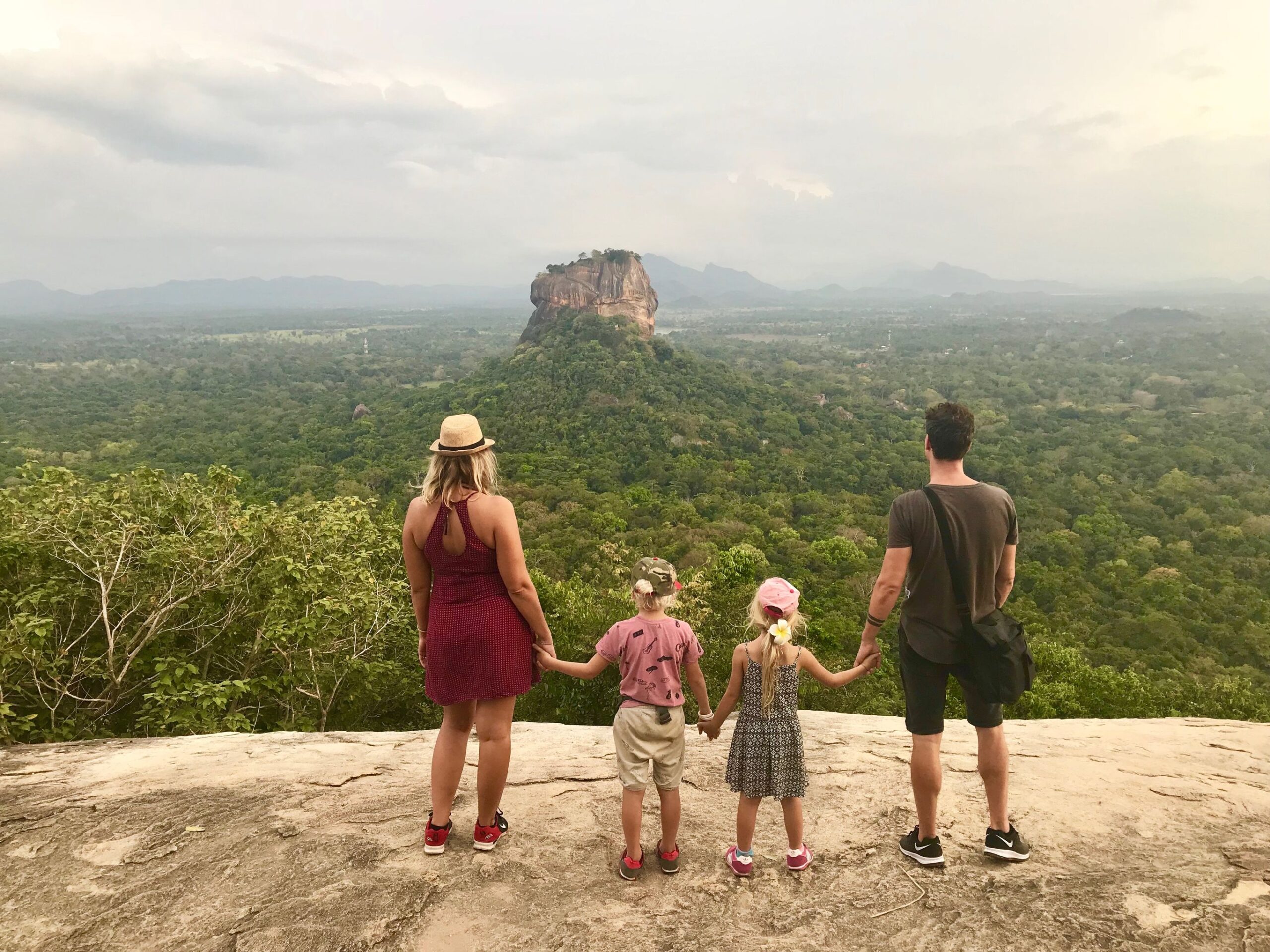 Kennismaking Sri Lanka met kinderen